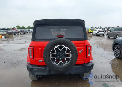 2022 Ford Bronco Outer Banks z USA, uszkodzony, nr VIN 1FMEE5BP1NLB39747